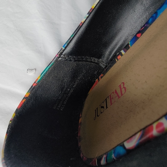 JustFab Graffiti Print Flats sz 11 - Picture 5 of 5